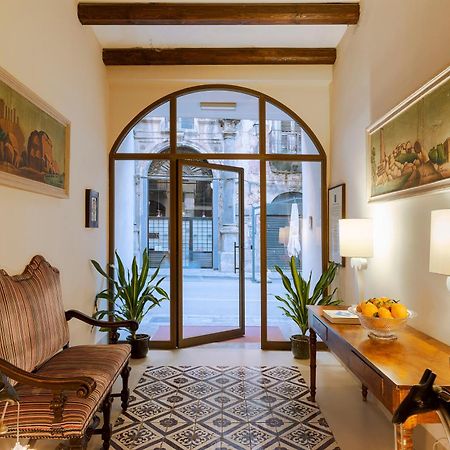 ホテル Palazzo Arone Dei Baroni Di Valentino パレルモ エクステリア 写真