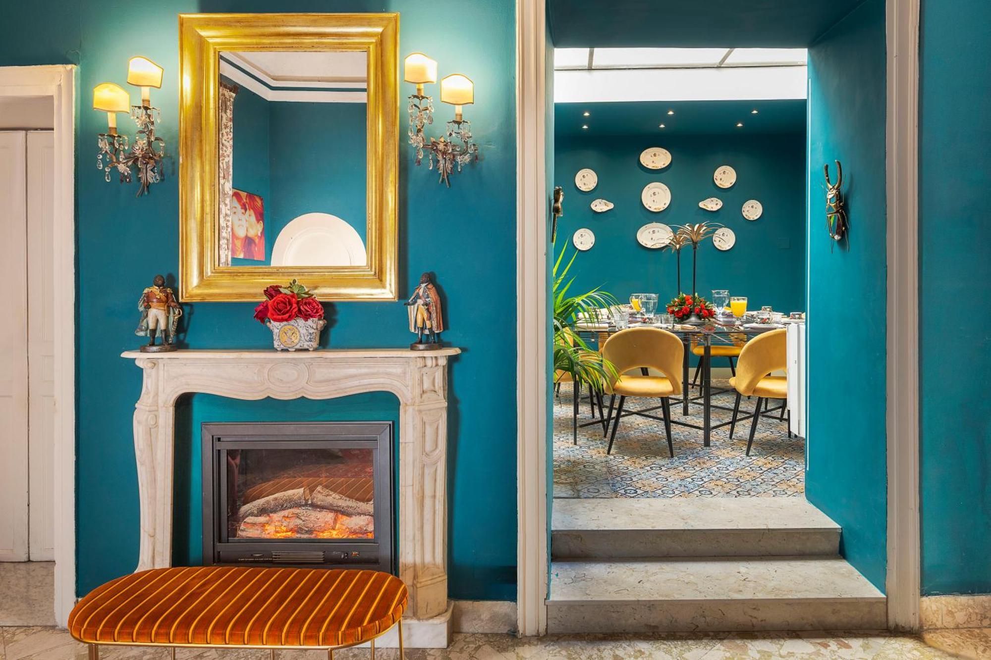 ホテル Palazzo Arone Dei Baroni Di Valentino パレルモ エクステリア 写真