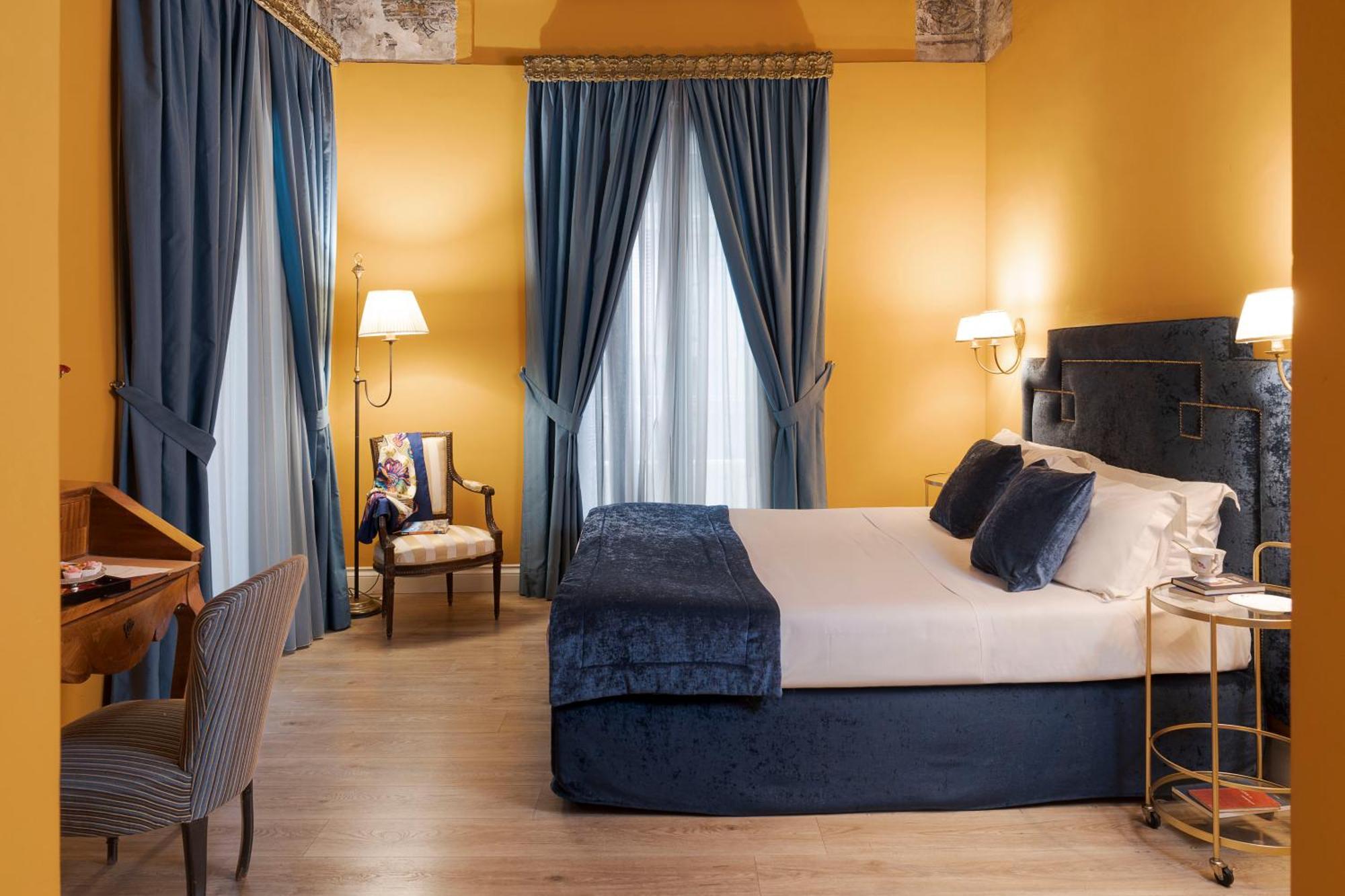 ホテル Palazzo Arone Dei Baroni Di Valentino パレルモ エクステリア 写真